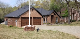 3507 Oak Knoll Dr, Tyler, TX 75707