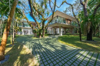5245 Oak Ln, Coral Gables, FL 33156