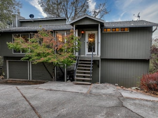 12510 Jayhawk Ct, Penn Valley, CA 95946