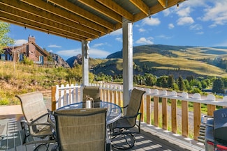 309 Capital Ave, Creede, CO 81130