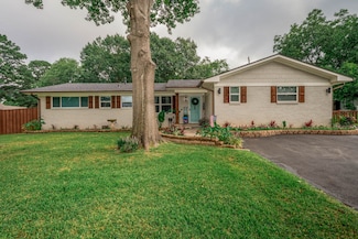 207 E Hillcrest St, White Oak, TX 75693