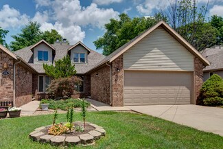 3229 W Hanover St, Springfield, MO 65807