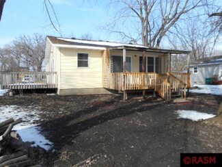 942 Marian St, Waterville, MN 56096