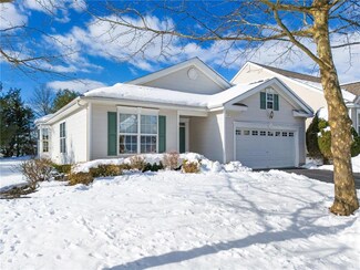 2246 Four Seasons Blvd, Macungie, PA 18062