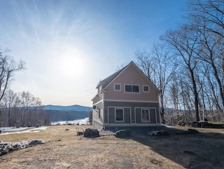 210 Old Mill Ln, Wilmington, VT 05363