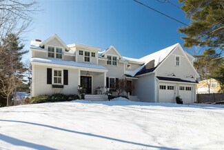 31 Spring Hill Rd, New Castle, NH 03854