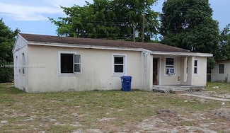 560 NW 188th St, Miami, FL 33169