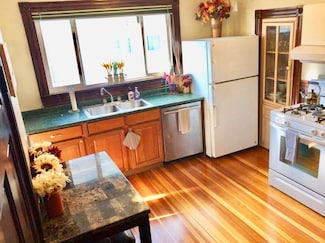 24 Marshall St Unit 1, Medford, MA 02155