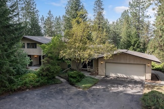 5208 S Mohawk Dr, Spokane, WA 99206