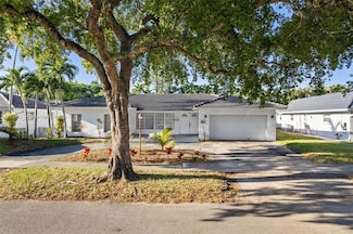 3610 N 53rd Ave, Hollywood, FL 33021