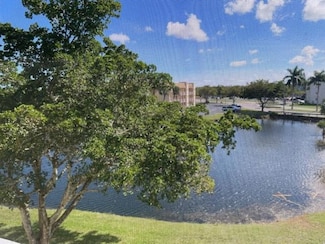 8600 Sunrise Lakes Blvd, Sunrise, FL 33322