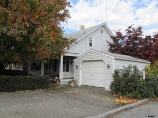 807 Delta Rd, Red Lion, PA 17356