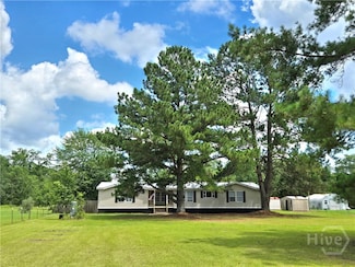 381 Meadow Rd NE, Glennville, GA 30427