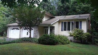 7 Ruby Meadows Rd, Lake Katrine, NY 12449