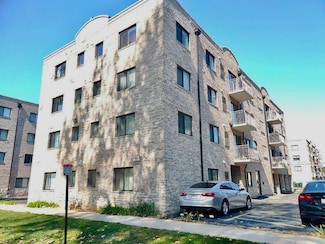 7326 40th St Unit 4D, Lyons, IL 60534