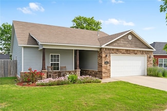 1169 S Springfield Dr, Fayetteville, AR 72704