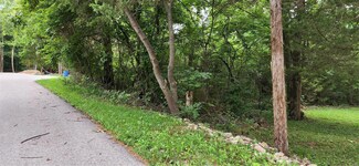 10523 Acorn Dr, Hillsboro, MO 63050