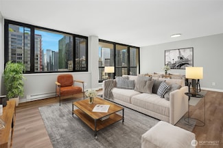 2100 3rd Ave Unit 1505, Seattle, WA 98121