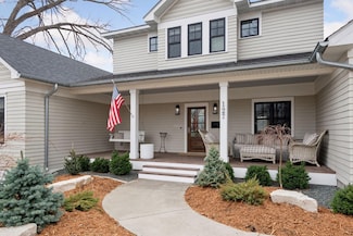 127 W Lake St, Excelsior, MN 55331