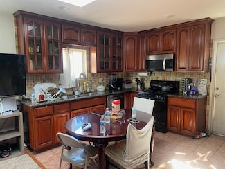 2016 W Manchester Ave, Los Angeles, CA 90047