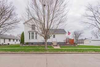 409 E Cemetery Ave, Chenoa, IL 61726