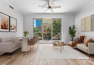 300 W 5th St Unit 509, Charlotte, NC 28202