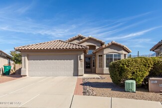 2560 W Bluffs Peak Ct, Tucson, AZ 85742