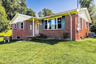 36 Plantation Dr, Morgantown, WV 26508