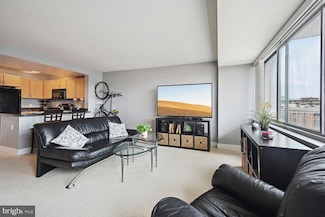 800 4th St SW Unit S616, Washington, DC 20024