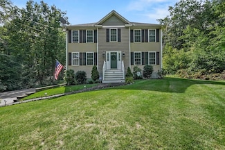 181 Billings Rd, Fitchburg, MA 01420