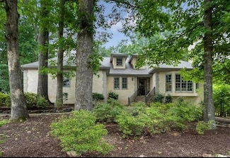 3261 Stonecreek Ct, Suwanee, GA 30024