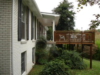 5811 Still Hollow Rd, Nashville, TN 37215