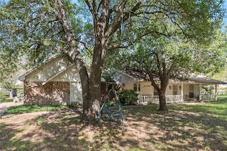 1511 Ballard Rd, Seagoville, TX 75159