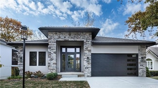 111 Teton Ridge, Lake Winnebago, MO 64034