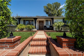 16515 Casey St, North Hills, CA 91343