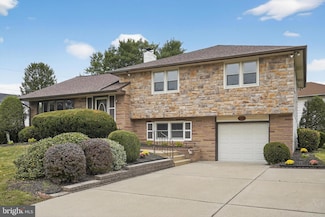 1012 Twist Rd, Philadelphia, PA 19115