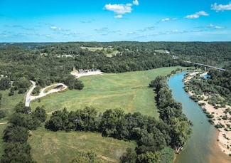 1326 Bald Eagle Dr, Galena, MO 65656