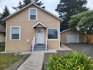 1779 Mcpherson St, North Bend, OR 97459