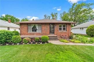 14431 James Ave, Maple Heights, OH 44137