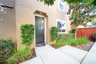 27494 Hazelhurst St Unit 3, Murrieta, CA 92562