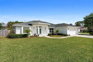 5923 Loxahatchee Pines Dr, Jupiter, FL 33458