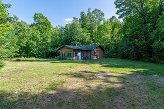 W10407 Colleen Ln, Elcho, WI 54428
