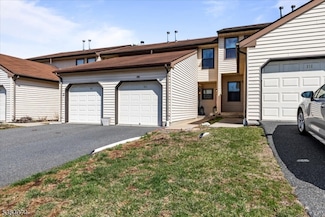 134 Locust Ct Unit 134, Flemington, NJ 08822