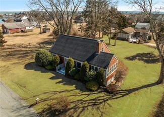 115 Lake Ave, Wakefield, RI 02879