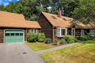 34 Cluf Bay Rd, Brunswick, ME 04011
