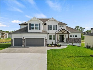 1011 Poplar Ln, Liberty, MO 64068