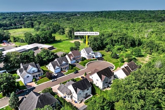 50 Randolph Farm Rd, Milford, CT 06461
