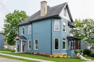 120 N Saint Clair St, Ligonier, PA 15658