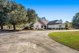107 Lagoona Dr, Cordele, GA 31015