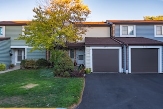 671 Cedarwood Ct Unit 2, Wheeling, IL 60090